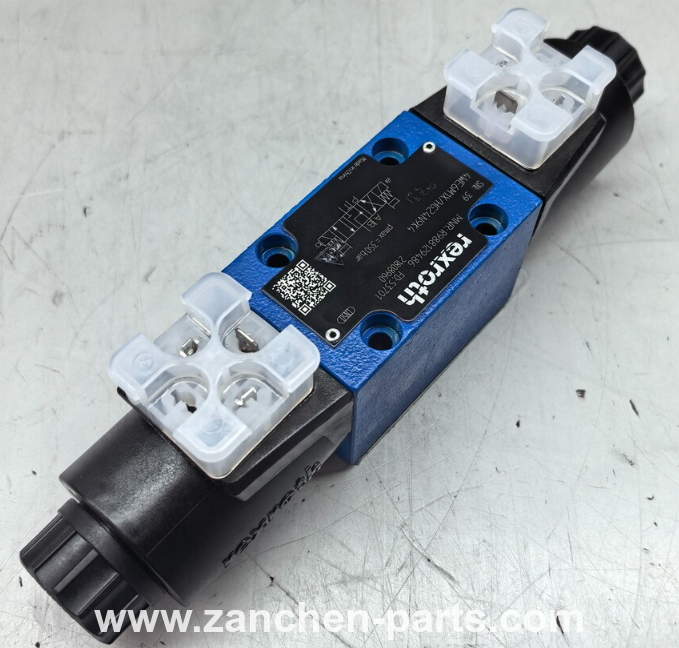 Rexroth R988129486 Directional Spool Valve 4WE6M1X/HG24N9K4